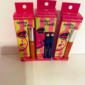 Beauty Benefits Lip Liner & mega shine Lipgloss